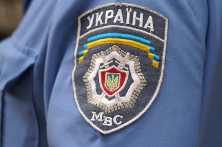 В Донецкой области милиционер получил 10 тысяч гривен за уничтожение вещдоков сотрудничества женщины с ДНР