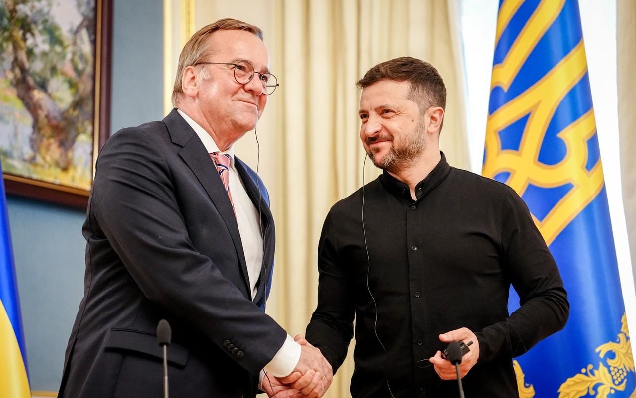 Украина вступит в НАТО: глава Минобороны Германии сделал заявление в Киеве