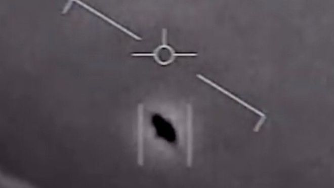 ВМФ США признали одно из видео с НЛО настоящим: такого они еще не видели - кадры