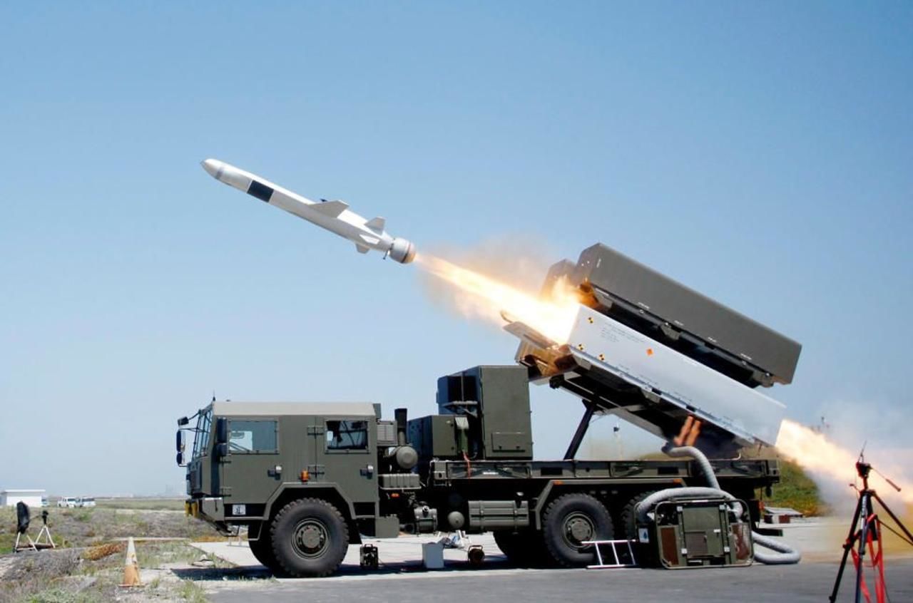 Зеленский объявил о получении Украиной систем ПВО NASAMS