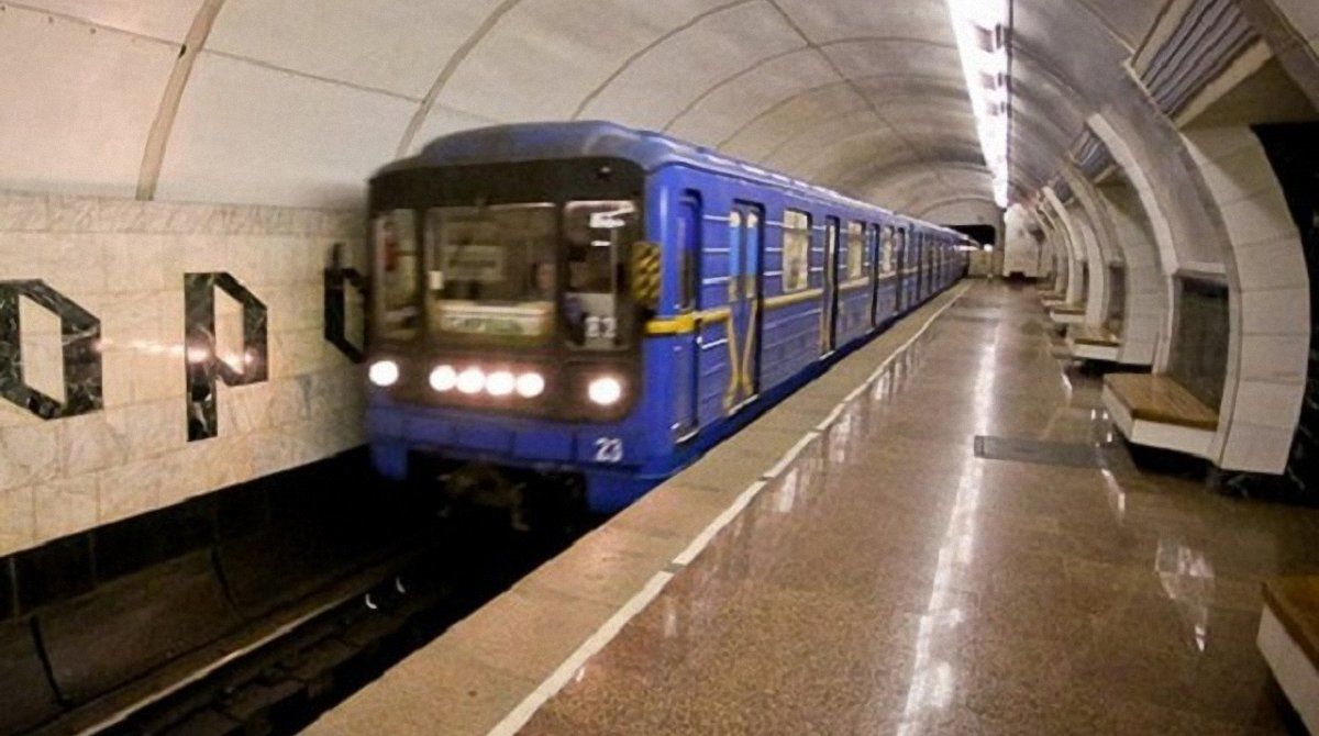 В Киеве экстренно закрывают метро, наземный транспорт и школы: Кличко объявил дату нового локдауна