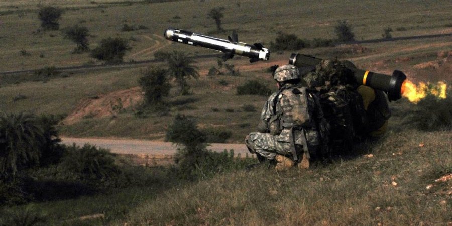 США готовы дать Украине сотни ракет FGM-148 Javelin для уничтожения вражеских колонн