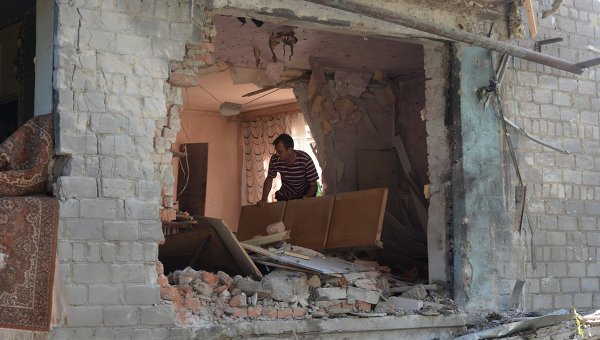 ​Донецк под обстрелом: разрушены три дома