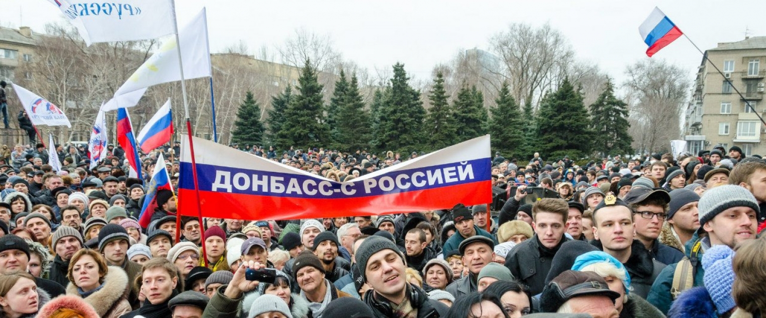 Жители "ДНР" - граждане Украины: сепаратисты Захарченко вспомнили о Конституции после "заморозки" пенсий