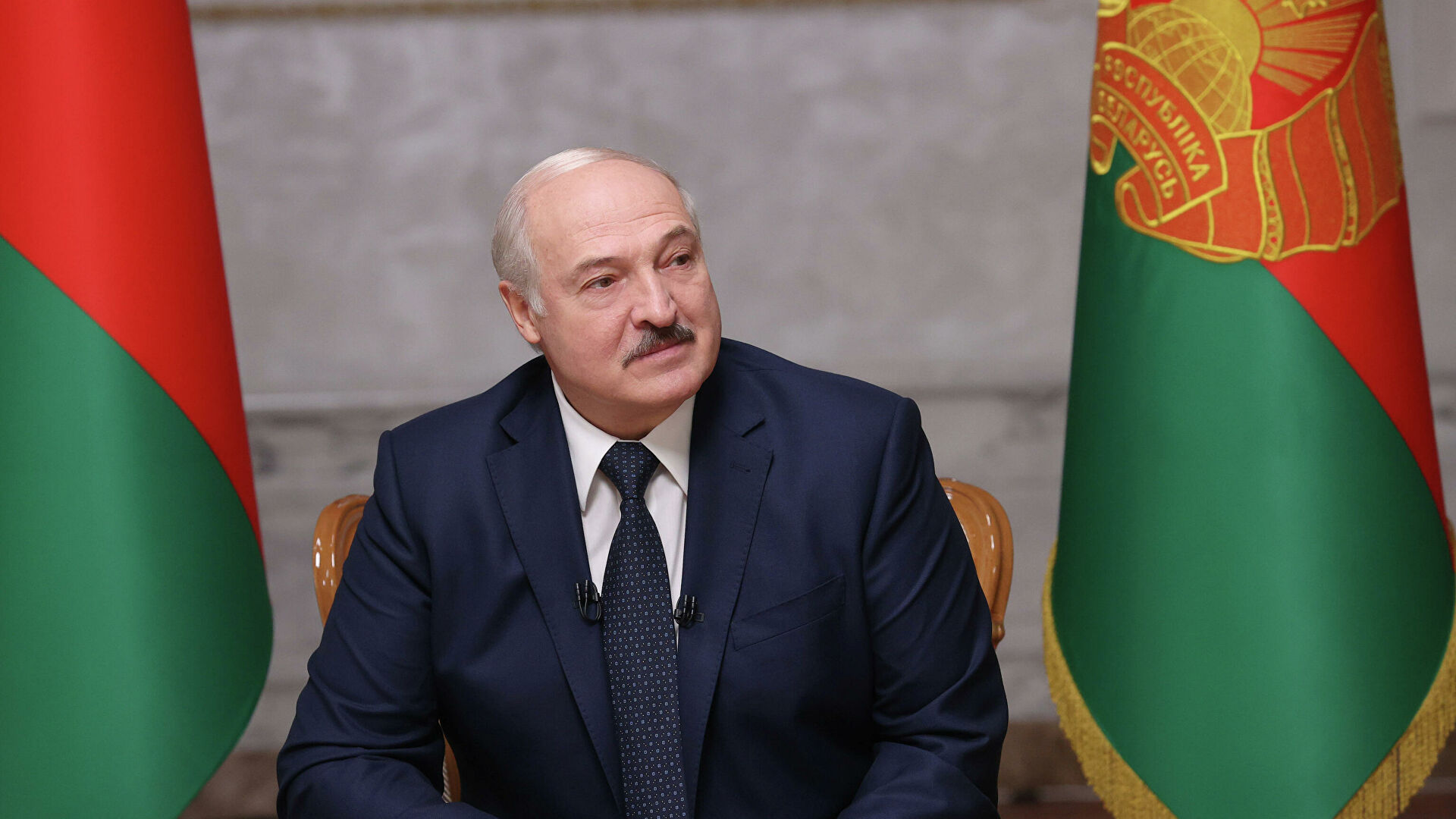 В Кремле довольны решением ЕС по санкциям против Лукашенко, Минск грозит ответом