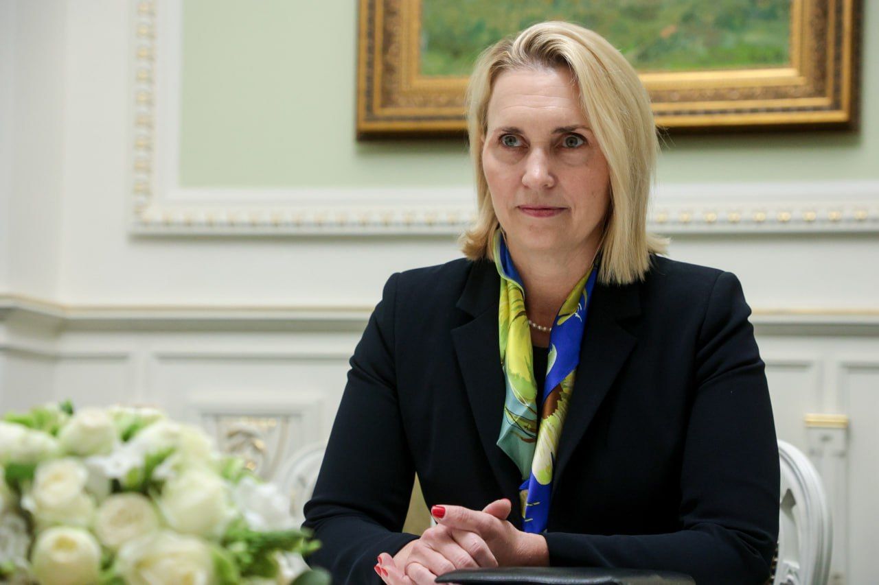 ​"Украине нужна помощь", - посол США отреагировала на массированный удар РФ по украинским городам