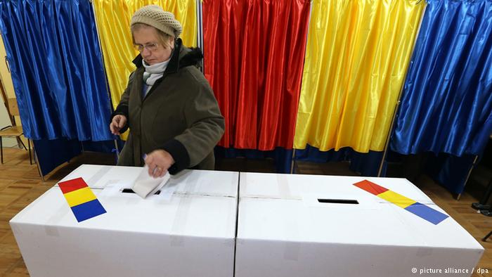 В Румынии начинается второй тур президентских выборов