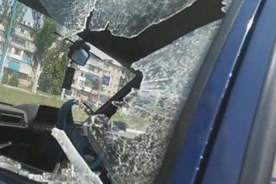 Как начальник ГАИ Артемовска выбил стекло в автомобиле жительницы Краматорска