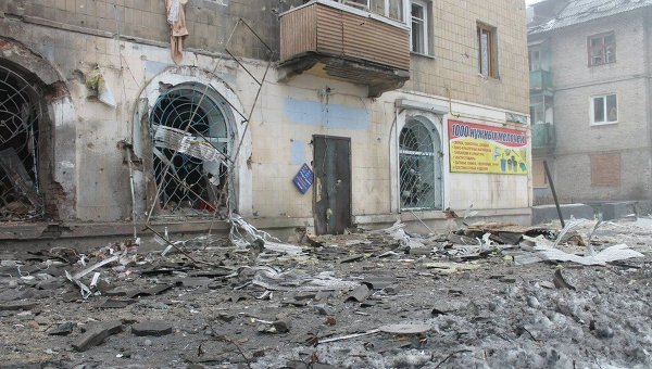 В Киевском районе Донецка снарядом разрушен дом, - администрация