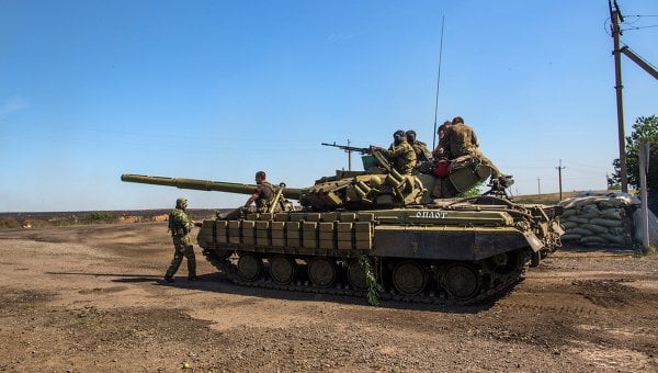 Под Новоазовском боевики сосредоточили 20 танков и 16 РСЗО, - «ИС»