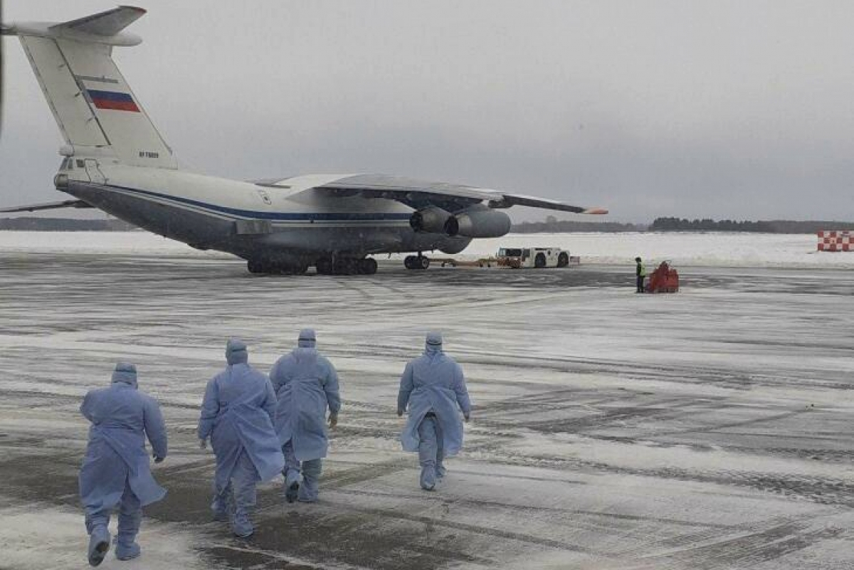 Кремль закрывает авиасообщение и прекращает эвакуацию - за границей остались 25 тыс. россиян