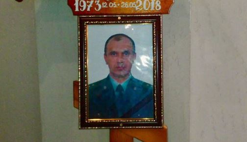 В Бердянске проводили в последний путь убитого российскими боевиками спецназовца Юрия Журавлева
