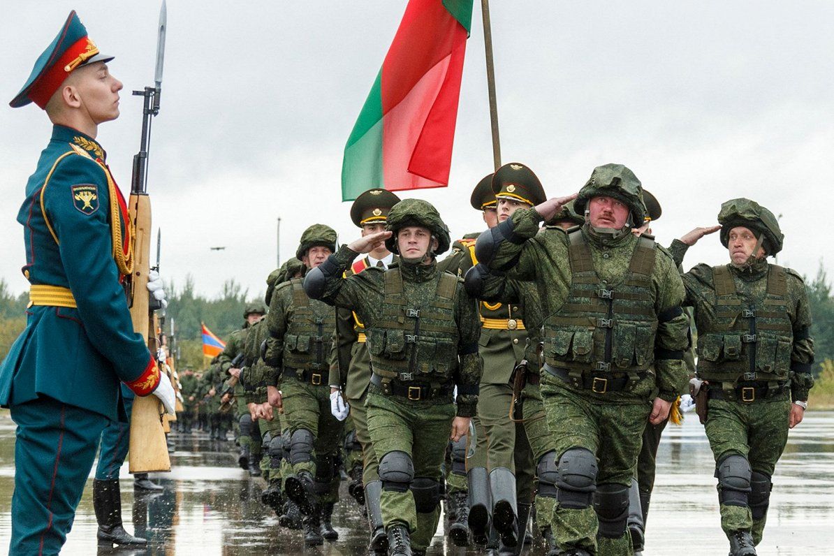 Сазонов: Лукашенко откроет второй фронт, если Путин захватит Донетчину