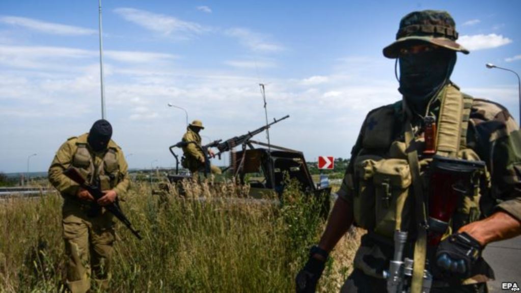 "Смертоносное оружие США для Украины могло бы послать Москве недвусмысленный сигнал о решимости защитить Украину от большей агрессии", - журналист
