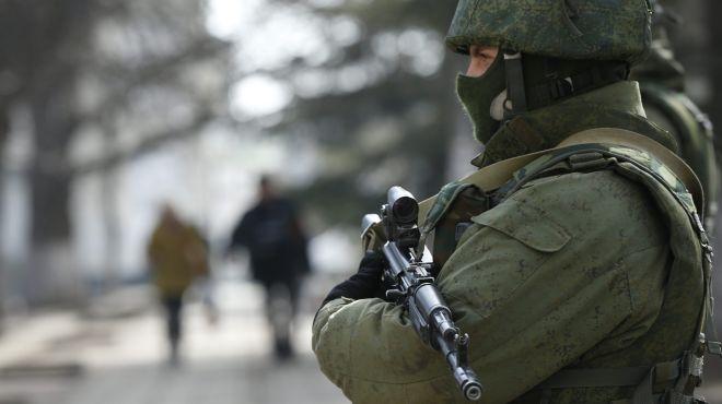 В пресс-центре АТО заявили, что в Донбасс массово прибывают новые подразделения российских военных