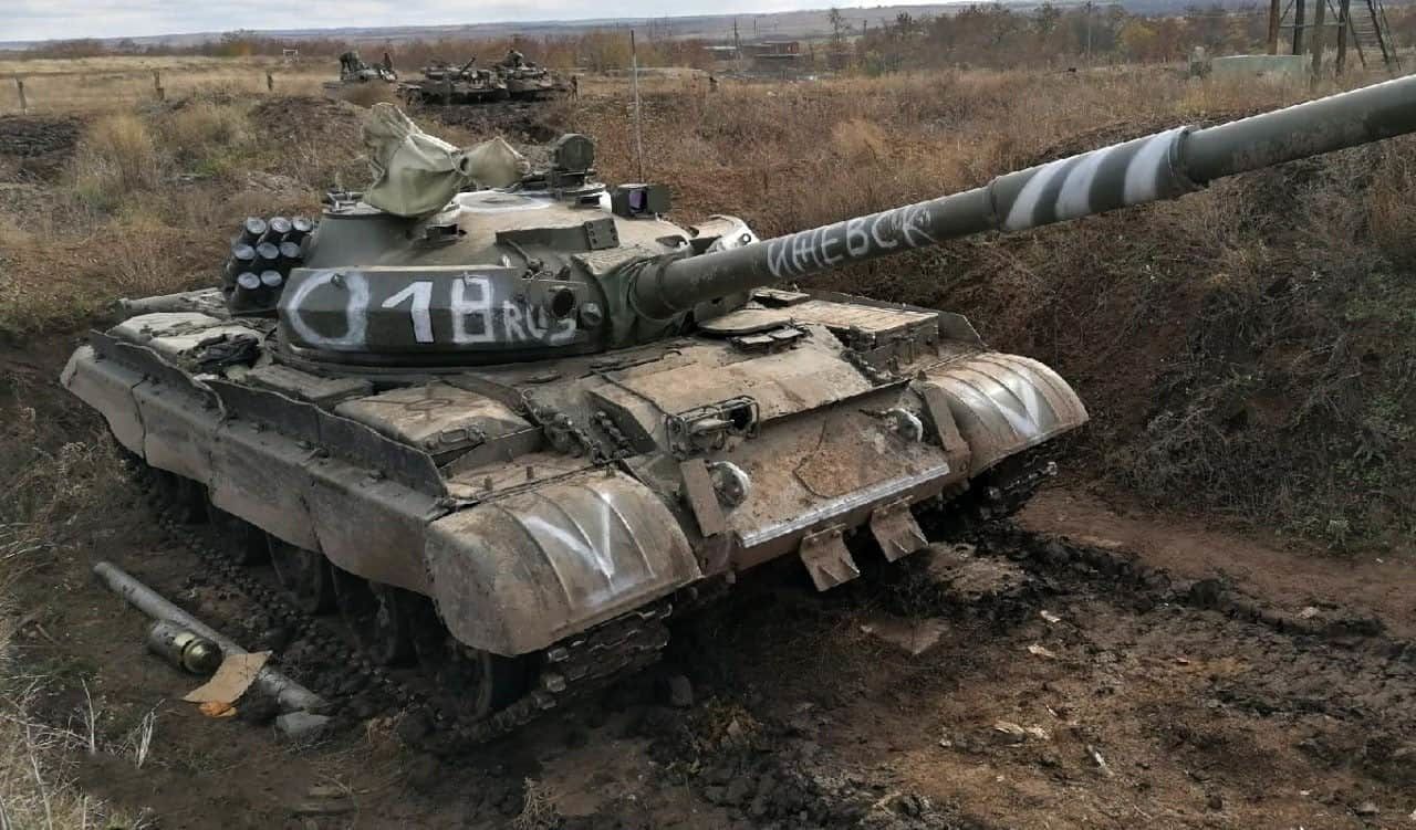 ​Медведев хвастался 1600 новыми танками: эксперты заявили, что не все так радужно, как говорят в Кремле