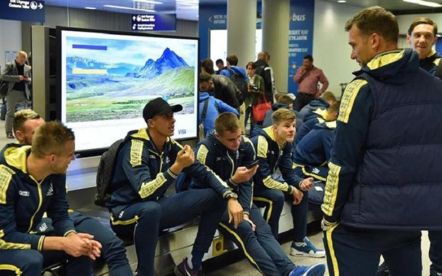 За окном +12 и большая разница во времени: Национальная сборная Украины прибыла в Исландию на матч отбора ЧМ-2018