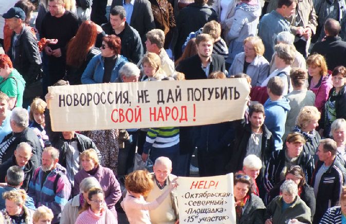 Захарченко взялся за пенсионеров: в "ДНР" грозятся запретить поездки за украинскими пенсиями и штрафовать всех несогласных - подробности
