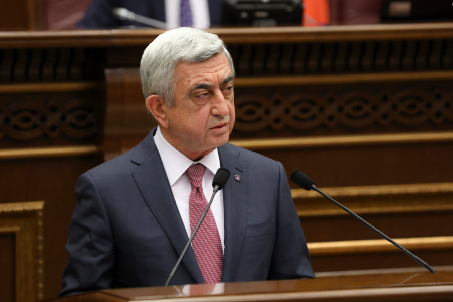 Революция в Армении победила: Серж Саргсян подал в отставку с поста премьер-министра страны