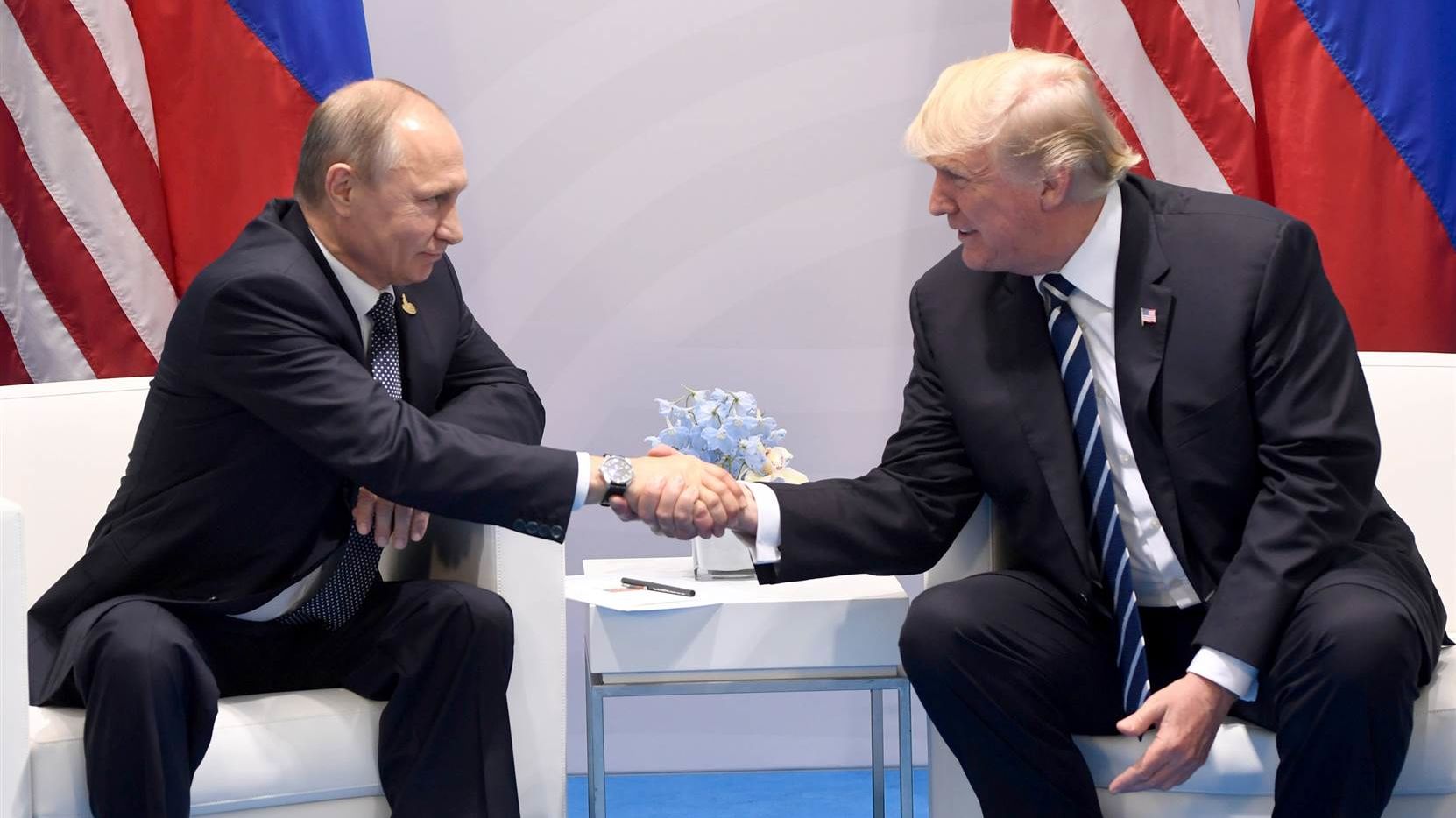 Кушнарь о встрече Путина и Трампа: "Кремлевский маньяк ощущал себя кроликом рядом с американским удавом"