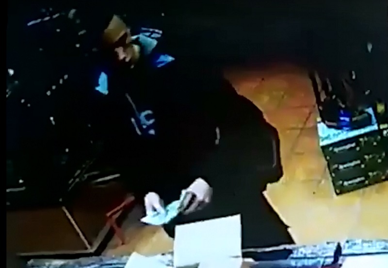 Легально, спокойно, много: в Сети появилось видео из оружейного магазина, где Росляков покупает патроны