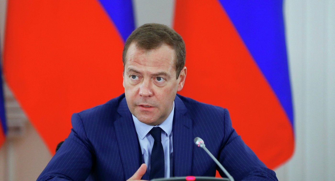 "Циничная ликвидация Захарченко", - премьер РФ Медведев похвалил экс-продавца кур за "принципы и мужество"