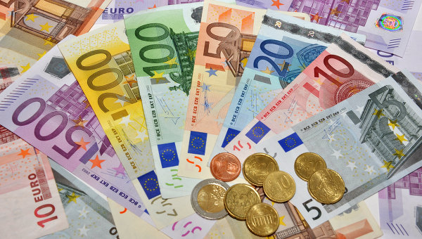 Прогнозы аналитиков: евро грозит полное исчезновение с финансовых рынков
