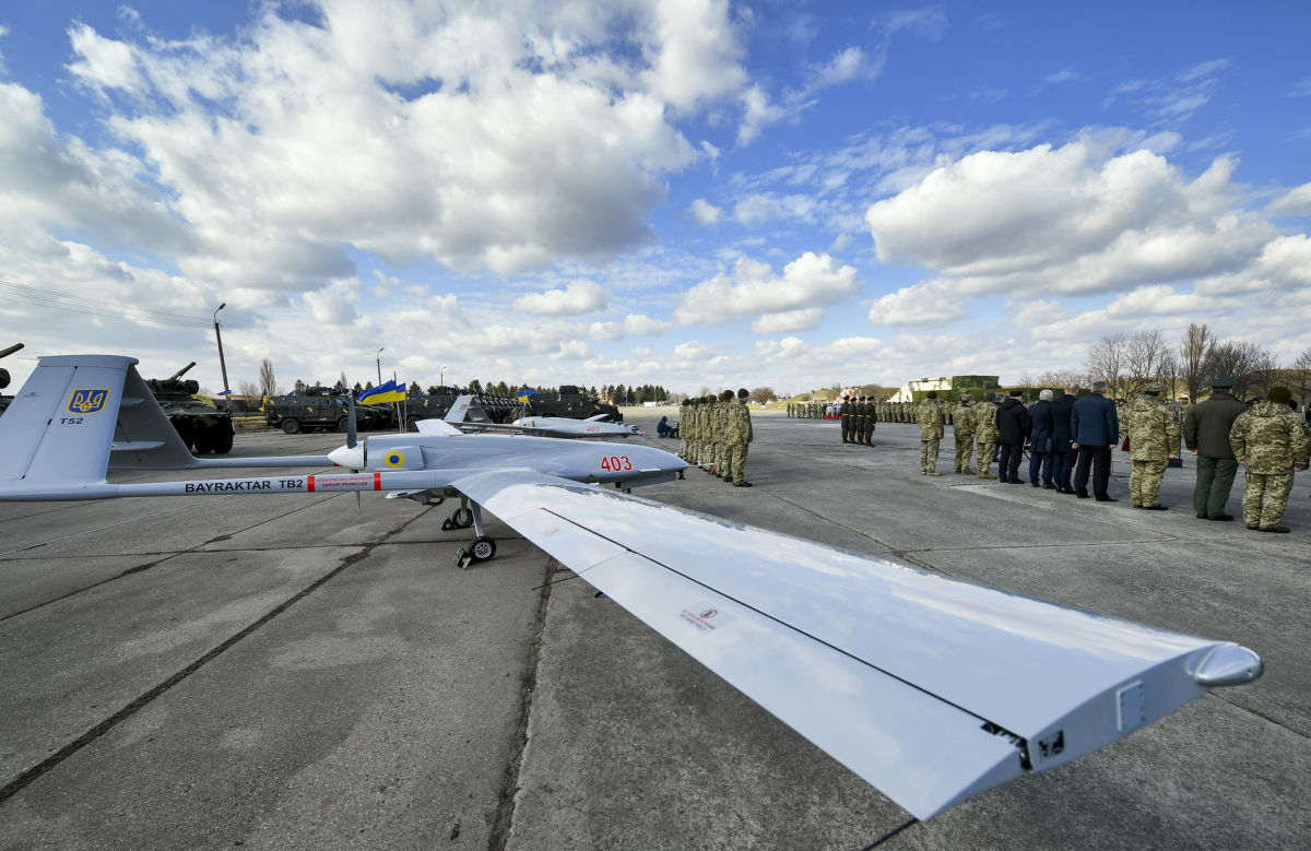 СМИ: Украина намерена закупить новую партию турецких дронов