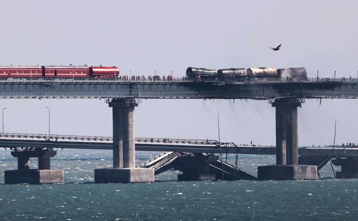 ​Спутниковые снимки Крымского моста показали наличие проблем даже спустя три месяца после взрывов
