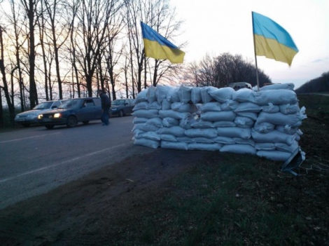 На украинских блокпостах усиленно готовятся к зиме