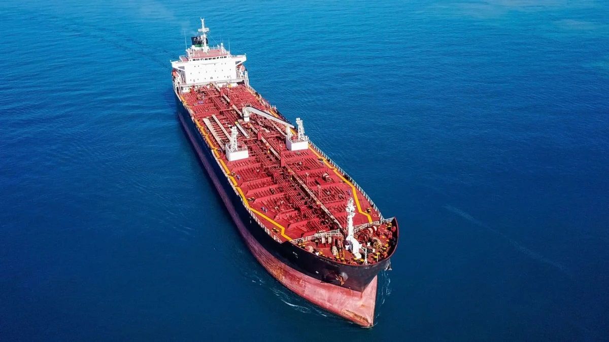 Россия потеряла уже почти 10% теневого флота нефтяных танкеров: СМИ узнали причины