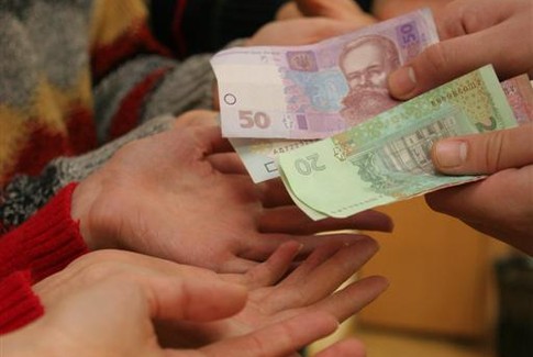 У Порошенко готовы пересмотреть закон о соцвыплатах в Донбассе
