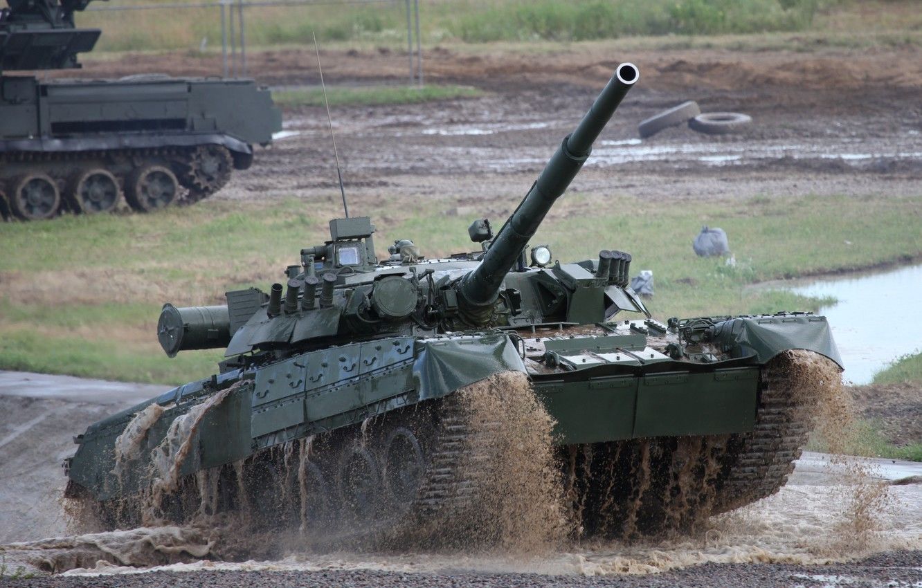 ЗМІ: Пентагон вимагає від Кремля "прозорості" - РФ продовжує перекидати танки до кордону з Україною