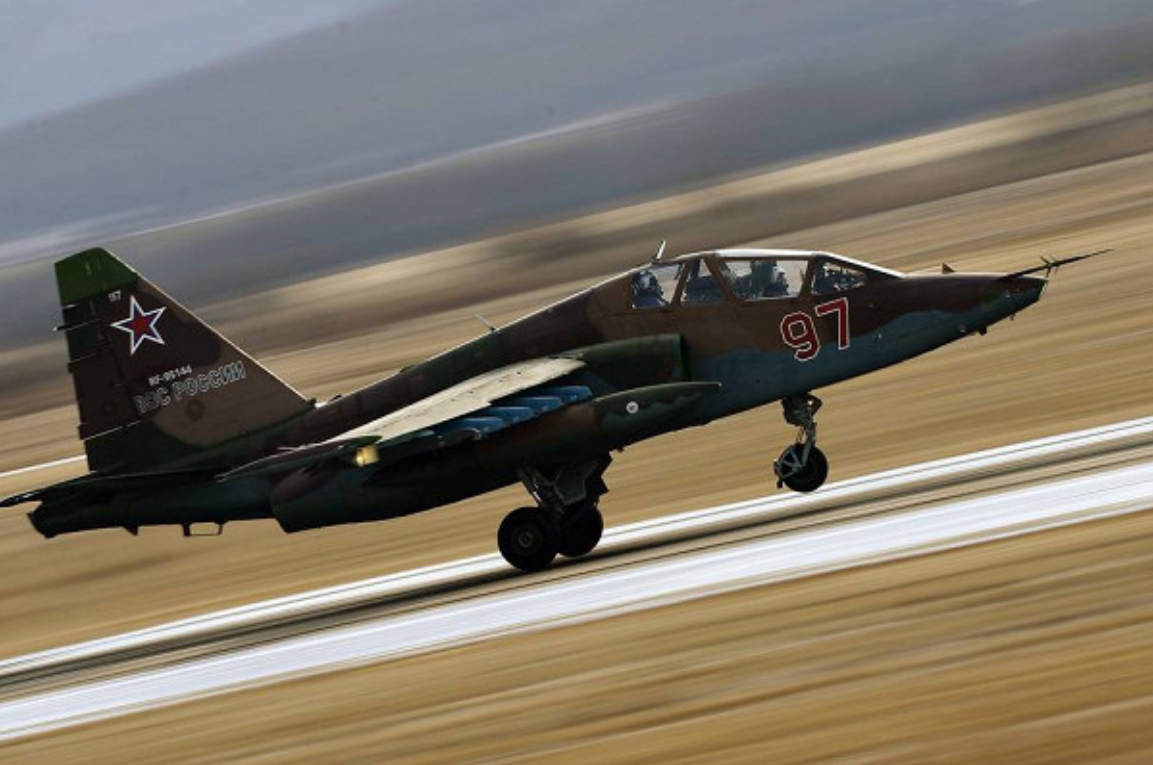В России на Ставрополье разбился штурмовик "Су-25": СМИ узнали, что произошло