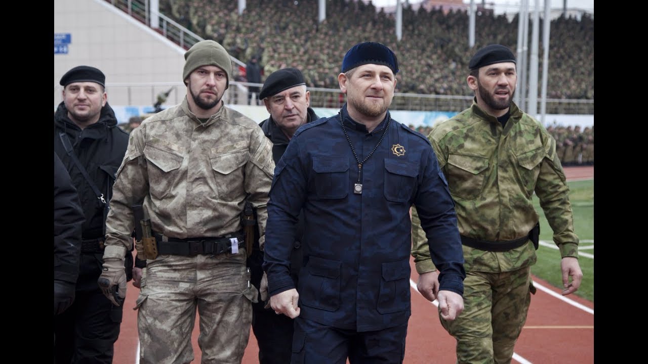 ​Что на самом деле происходит в Гудермесе? Эксперт объяснил, зачем Кадыров согнал свою армию в чеченский город