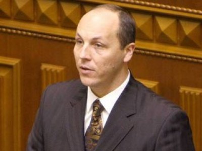 Парубий: окраины Лисичанска заняли украинские военные