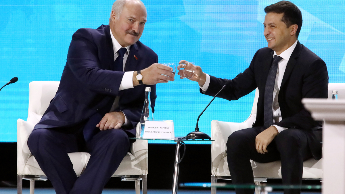 Зеленский пояснил, что произойдет, если протест в Беларуси проиграет Лукашенко
