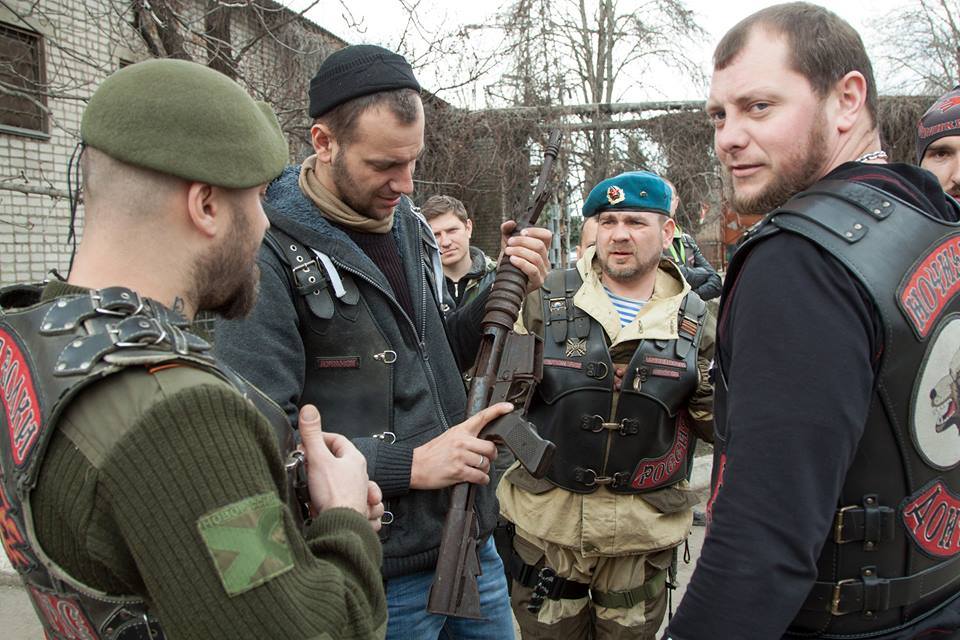 "Музей луганских ночных шакалов": в оккупированном Луганске "Ночные волки" открыли очередной музей идиотизма