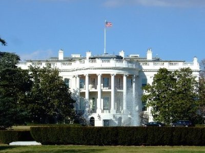 Американские сенаторы запросят у Обамы оружие для Украины