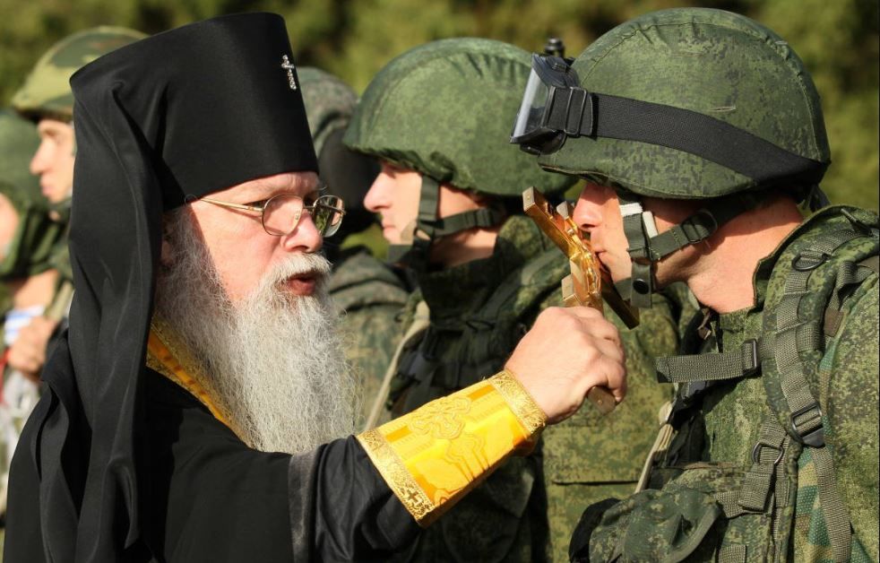 ​Взрыв мозга: российский священник укоряет женщин за аборты, чтобы они отдавали сыновей на войну