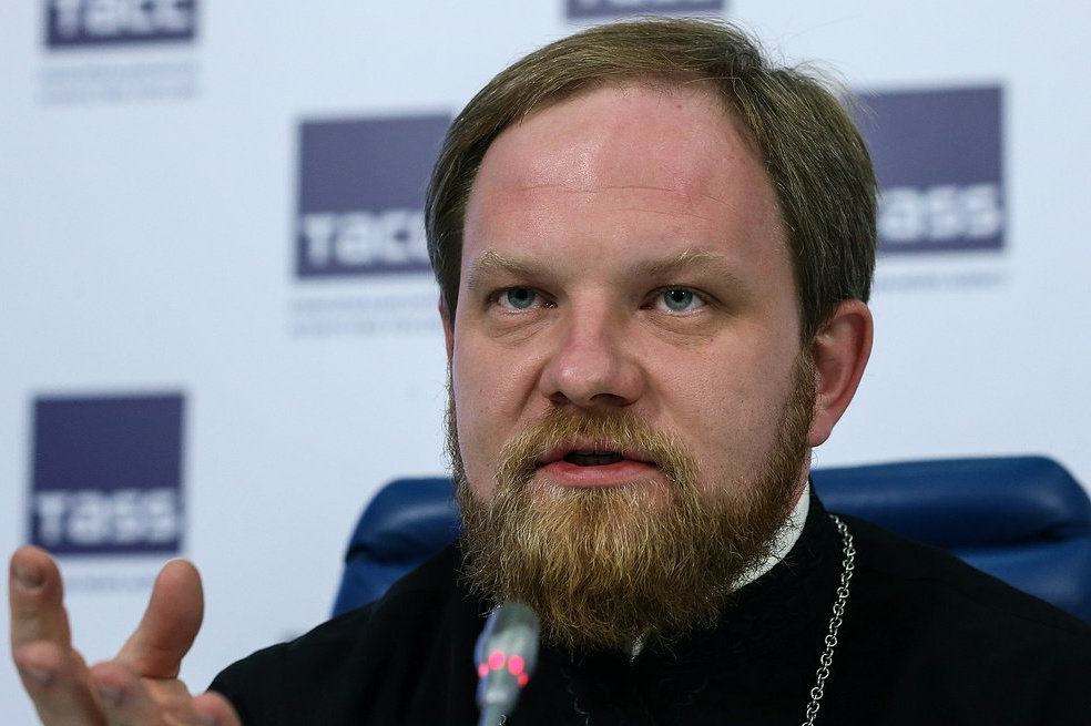 Москва в ярости и грозится "вылечить" представителя Константинополя, призвавшего лишить РПЦ автокефалии