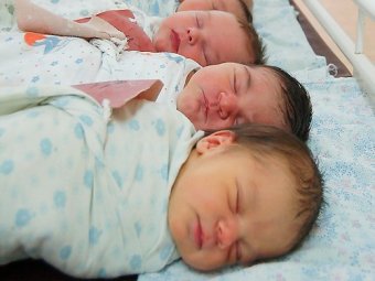 Из горящего роддома на Киевщине спасены 11 новорожденных