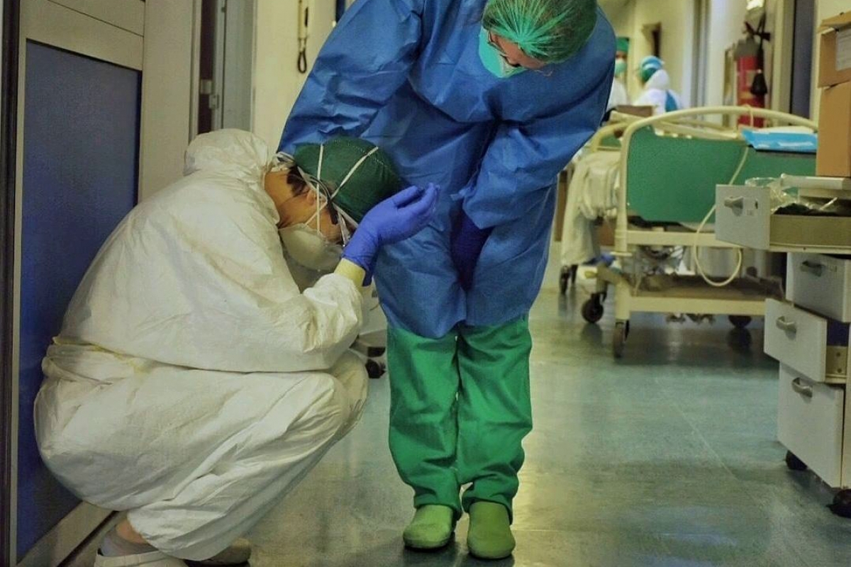 В Украине рекордное количество смертей от коронавируса - пик эпидемии близко