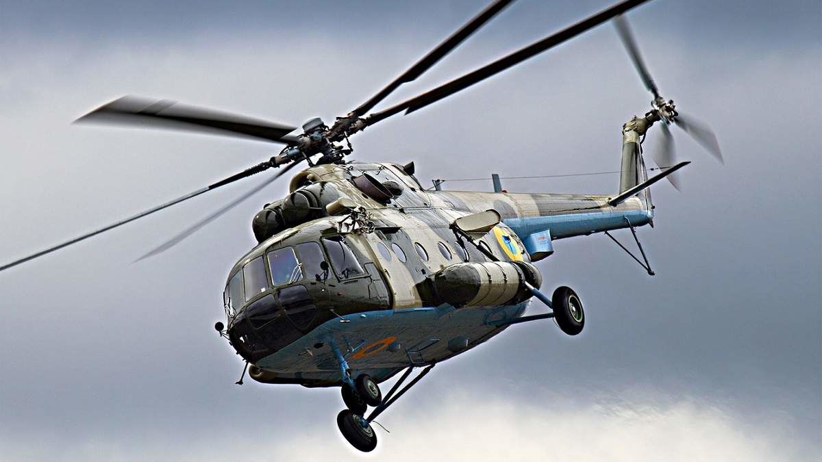 В России потерпел катастрофу вертолет с 13 туристами: машина утонула на глубину 137 метров 