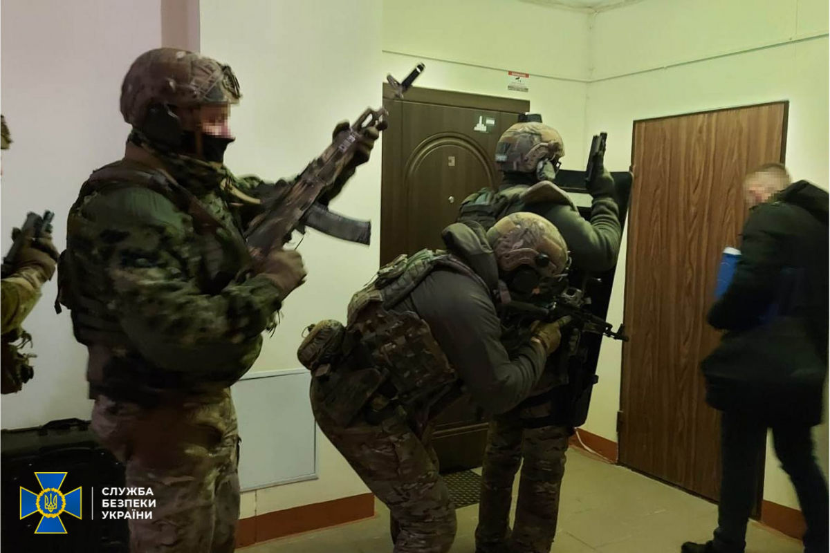 По заданию спецслужб РФ готовили разбойные атаки возле границы: СБУ раскрыла преступную банду 