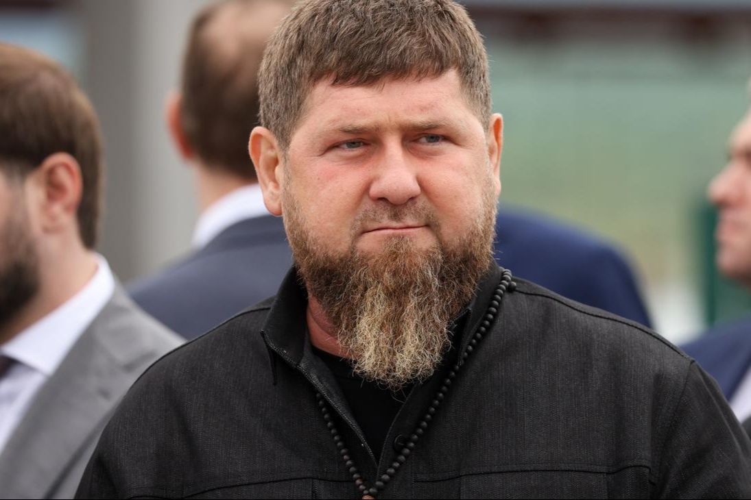 ​"Отдал концы час назад", - источник сообщил о смерти Кадырова в Москве
