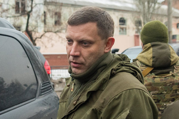 "Захарченко думает, что мы не знаем, какая жизнь за пределами этого гетто", - жители Донецка  жалуются на главарей "ДНР" за фейки об Украине