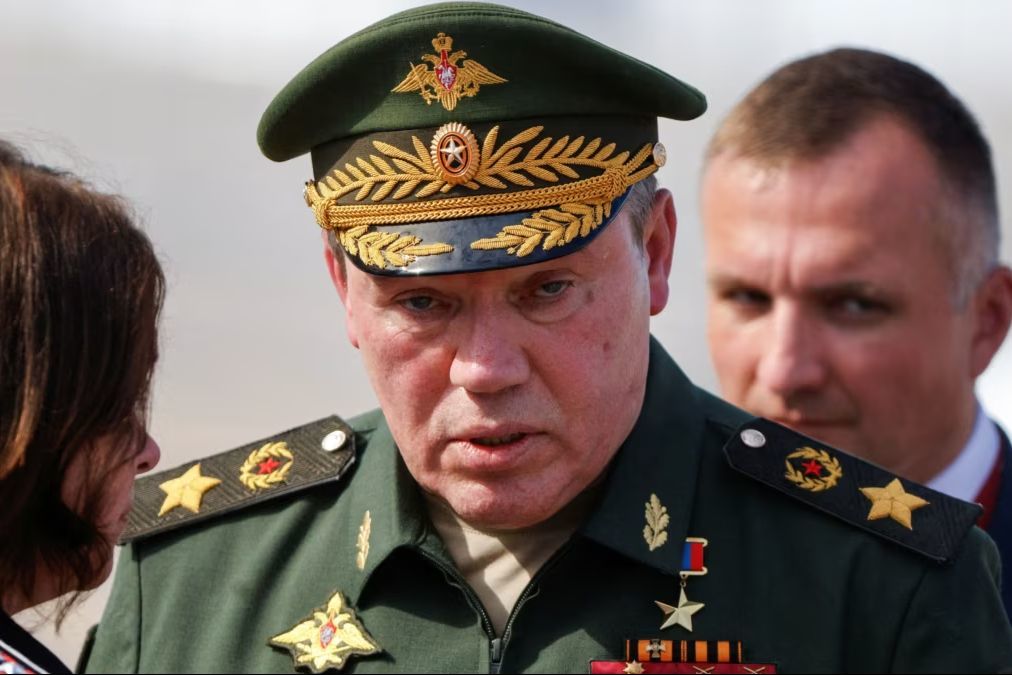 ​"Герасимов сорвался с цепи", - Наки о "жабогадюкинге" в руководстве ВС РФ