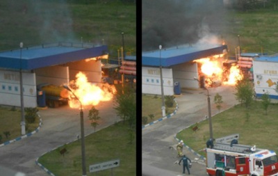 Мощный взрыв на АЗС в оккупированном Крыму: пожар на заправке потушен, погибли три человека