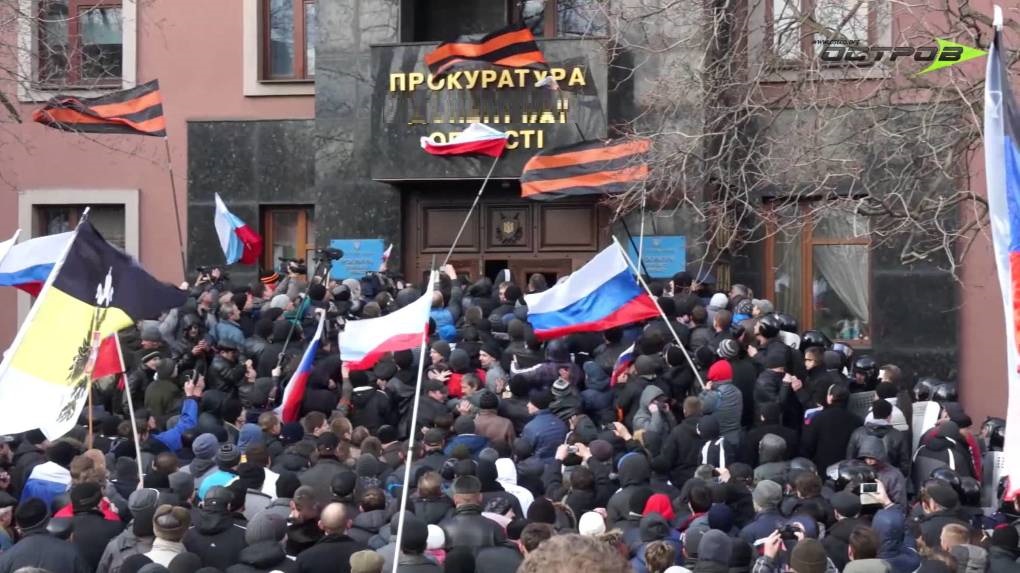 Пророссийские митинги и призывы к Путину: сторонники России создали в Херсоне свой орган самоуправления